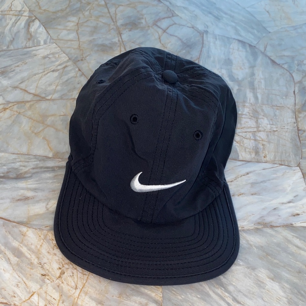 Nike Heritage86 Dri-FIT Adjustable Hat Black Swoosh Logo Baseball Cap